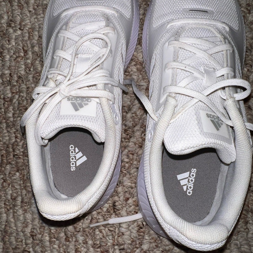Adidas - Picture 2 of 3